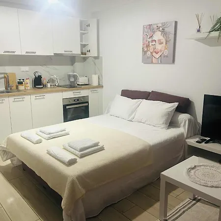 Summer Pearl Paralia
